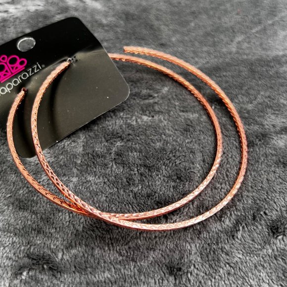 Paparazzi Large Hoop Earrings Diamondback Diva Copper Tone NIP - Picture 4 of 4